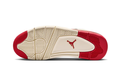 Air Jordan 4 Sierra Red