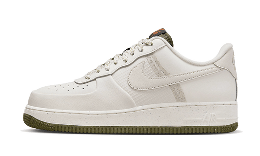 nike-air-force-1-07-lv8-winterized-phantom