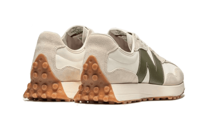 New Balance 327 Moonbeam Oak Leaf Green
