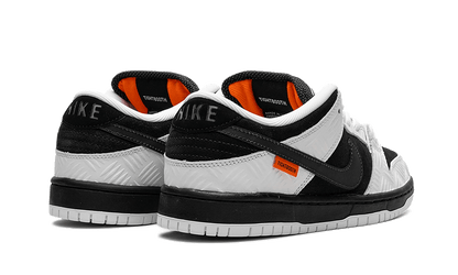 Nike SB Dunk Low TIGHTBOOTH